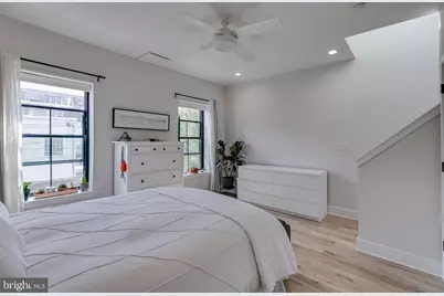 746 S Harshaw Street, Philadelphia, PA 19146 - Photo 13