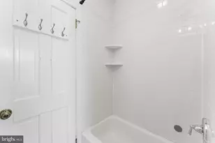 221 Righter St, Philadelphia, PA 19128 - Photo 9