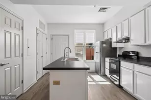 739 S 13th St, Philadelphia, PA 19147 - Photo 9