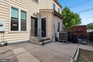 739 S 13th St, Philadelphia, PA 19147 - Photo 27