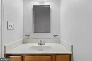 739 S 13th St, Philadelphia, PA 19147 - Photo 11