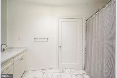 201 N 8th Street #402, Philadelphia, PA 19106 - Photo 23