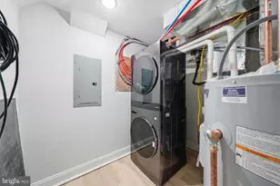 1826 S 22nd St, Philadelphia, PA 19145 - Photo 23