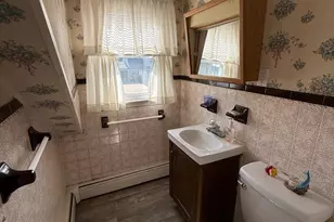 9338 Annapolis Rd, Philadelphia, PA 19114 - Photo 17