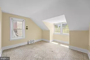 31 E Gravers Ln, Philadelphia, PA 19118 - Photo 27