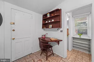 31 E Gravers Ln, Philadelphia, PA 19118 - Photo 17