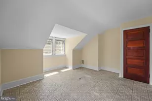 31 E Gravers Ln, Philadelphia, PA 19118 - Photo 29
