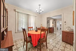 31 E Gravers Ln, Philadelphia, PA 19118 - Photo 11