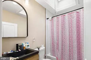 2410 W Mayfield St, Philadelphia, PA 19132 - Photo 13