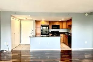 2001 Hamilton St, Philadelphia, PA 19130 - Photo 9