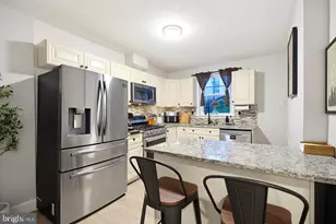 715 Emily St, Philadelphia, PA 19148 - Photo 11