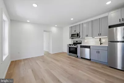 627 N 16th Street #302, Philadelphia, PA 19130 - Photo 3