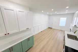 2619 Titan St, Philadelphia, PA 19146 - Photo 3