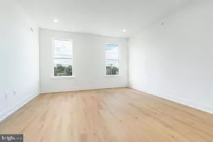 737 N 42nd St, Philadelphia, PA 19104 - Photo 9