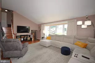 1020 Norvelt Dr, Philadelphia, PA 19115 - Photo 9