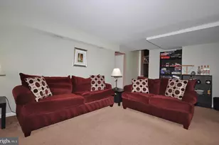 1020 Norvelt Dr, Philadelphia, PA 19115 - Photo 25