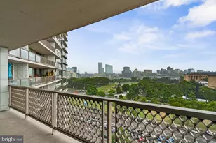 2401 Pennsylvania Ave, Philadelphia, PA 19130 - Photo 11