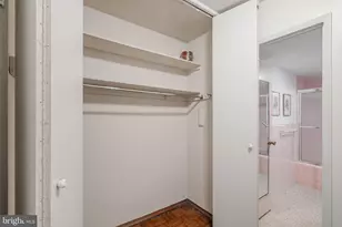 2401 Pennsylvania Ave, Philadelphia, PA 19130 - Photo 21