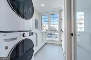 252 Gates St, Philadelphia, PA 19128 - Photo 33