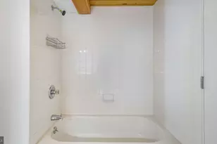 1027 Arch St, Philadelphia, PA 19107 - Photo 13