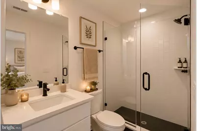 3023 Bridgeview Walk, Philadelphia, PA 19125 - Photo 17