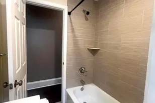 1109 W Silver St, Philadelphia, PA 19133 - Photo 19