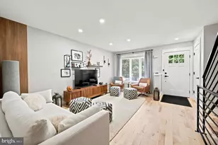 430 Brown St, Philadelphia, PA 19123 - Photo 3