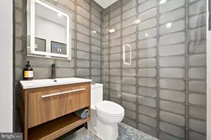 430 Brown St, Philadelphia, PA 19123 - Photo 5