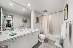 604 S Washington Square, Philadelphia, PA 19106 - Photo 27