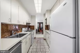 604 S Washington Square, Philadelphia, PA 19106 - Photo 17