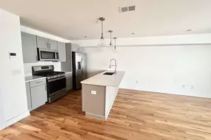 402 N Front St, Philadelphia, PA 19123 - Photo 3