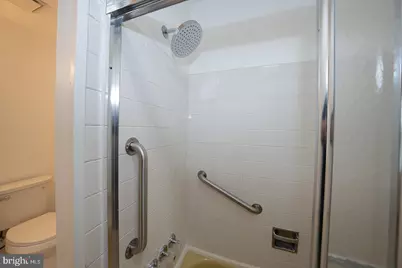 8122 Lindbergh Boulevard, Philadelphia, PA 19153 - Photo 29