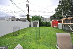 2819 Shelly Rd, Philadelphia, PA 19152 - Photo 35