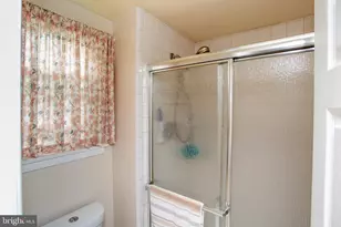702 Bergen St, Philadelphia, PA 19111 - Photo 37