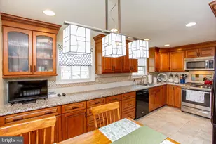 702 Bergen St, Philadelphia, PA 19111 - Photo 27