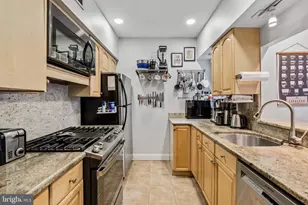 1824 Montrose St, Philadelphia, PA 19146 - Photo 9