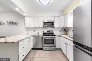 908 Greenwich St, Philadelphia, PA 19147 - Photo 9