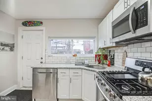 1814 E Albert St, Philadelphia, PA 19125 - Photo 9