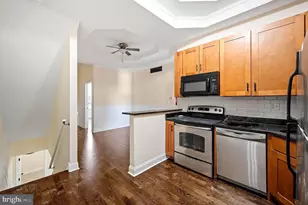 1315 N 19th St, Philadelphia, PA 19121 - Photo 9