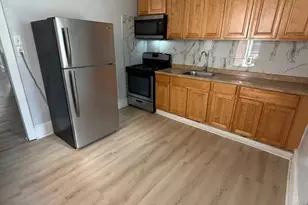 64 W Sharpnack St, Philadelphia, PA 19119 - Photo 9