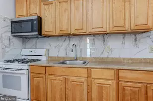 64 W Sharpnack St, Philadelphia, PA 19119 - Photo 15