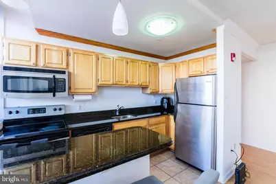 1939 Chestnut Street #UNIT 3B, Philadelphia, PA 19103 - Photo 5