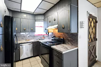 6217 Grays Avenue, Philadelphia, PA 19142 - Photo 5