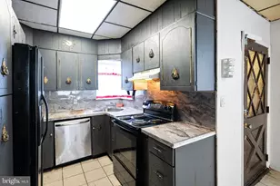 6217 Grays Ave, Philadelphia, PA 19142 - Photo 5