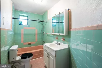 6217 Grays Avenue, Philadelphia, PA 19142 - Photo 9