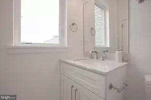 1534 Ridge Ave, Philadelphia, PA 19130 - Photo 11