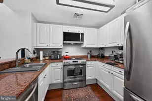 1500 Chestnut St, Philadelphia, PA 19102 - Photo 15