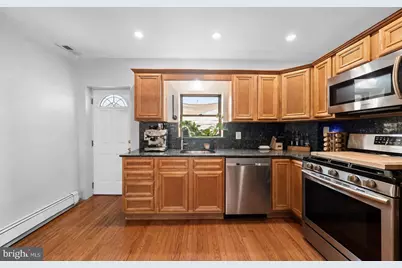 1831 S 10th Street, Philadelphia, PA 19148 - Photo 9