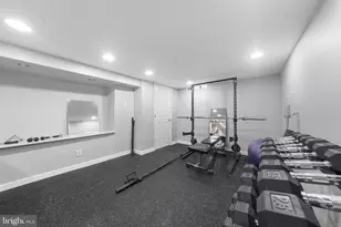 1831 S 10th St, Philadelphia, PA 19148 - Photo 27