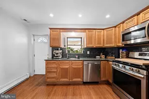 1831 S 10th St, Philadelphia, PA 19148 - Photo 11